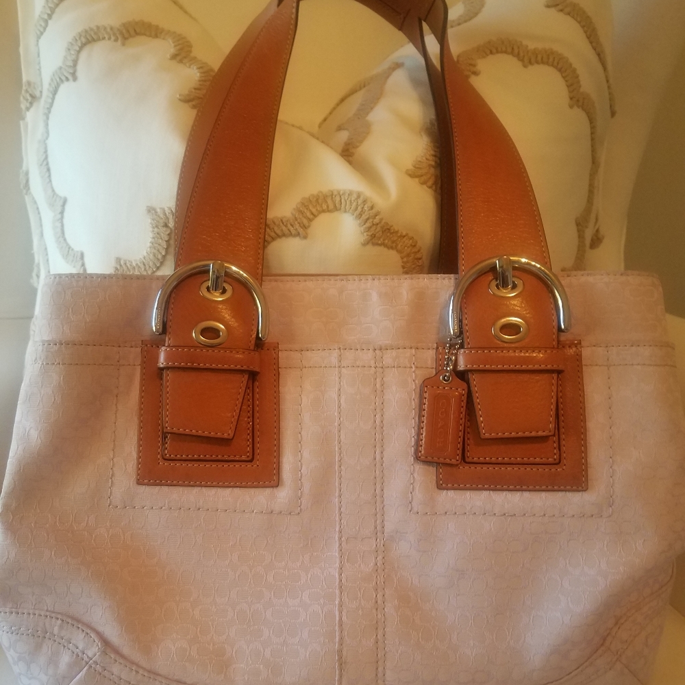 Coach Handbag - Picture 4 of 6
